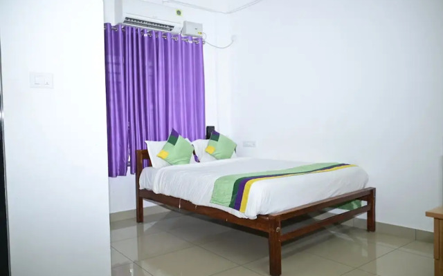 Nirupama Hotel Aluva