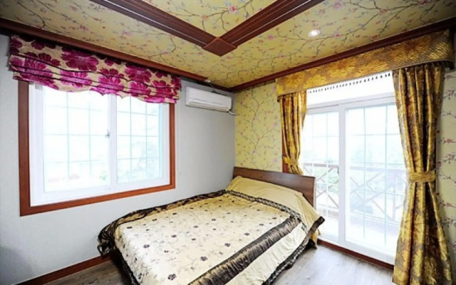 Eulwangri Beach Pension
