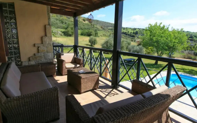 Villa River View in Peristerona