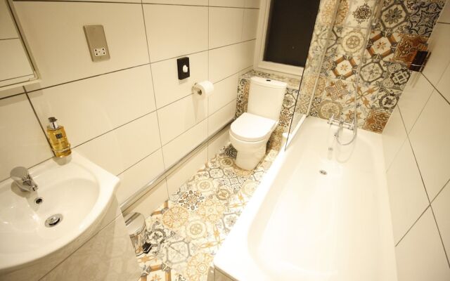 Willow Serviced Apartments The Walk 2