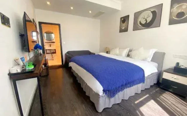 Hongling Shang Artist·Light Luxury Art·Book Zizaihai Courtyard Holiday Inn