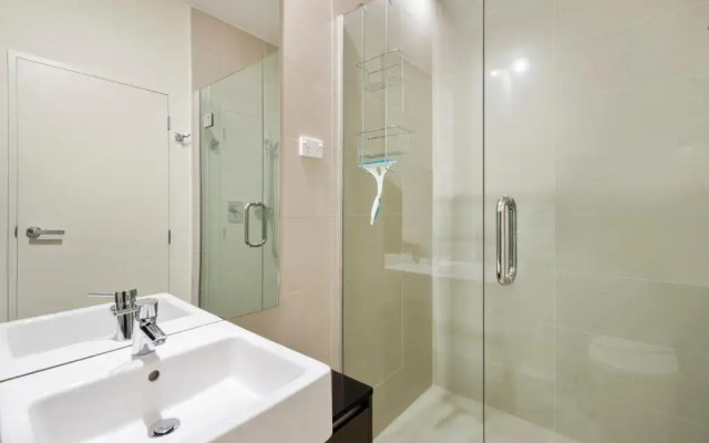 Riverside Villa - Taupo Holiday Home