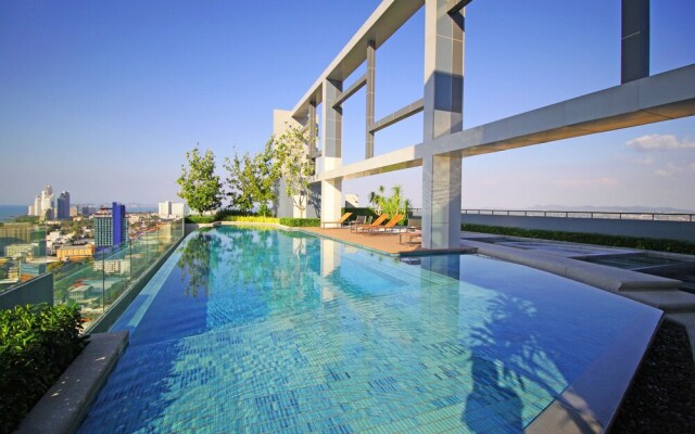 Centric Sea by Pattaya Sunny Rentals