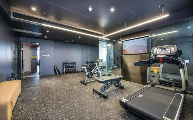 Yangjiang Jiangcheng Junyi Square Atour X Hotel
