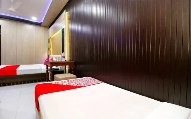 OYO 41743 Hotel Silver