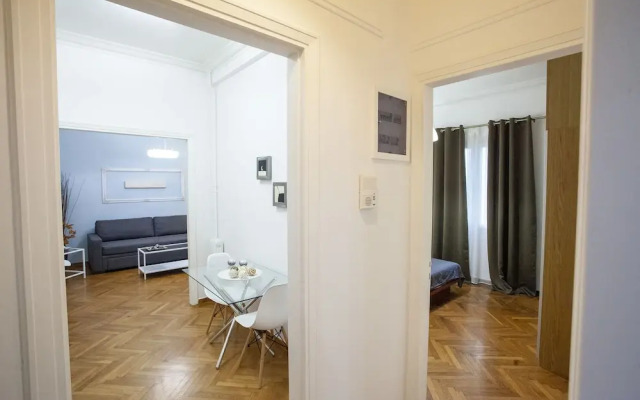 Athenian Fine Flat for 4