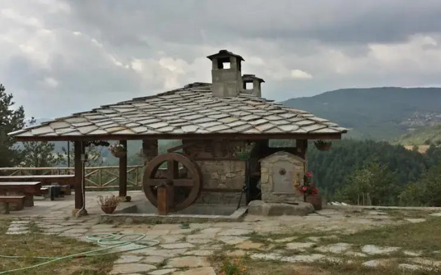 Hadji Boby Guest Inn