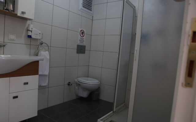 7. Art Feslegen Hotel