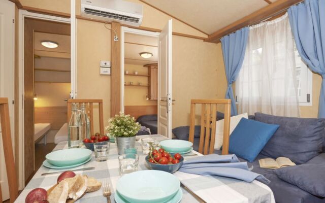 Camping Village Baia Domizia (BDO122)