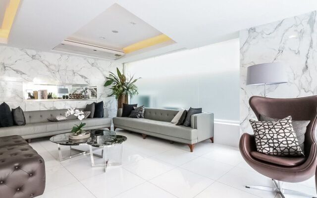 Nida Rooms Petchburi Crown 21 at Cubic Hotel