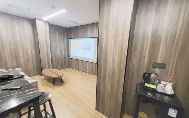 No.1 Hotel Apartment (Nanjing Jiangning Longhu Tianjie Zhushan Road Subway Station Branch)