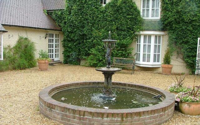 Esseborne Manor Hotel
