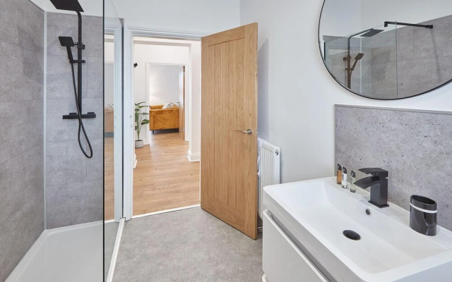 Host Stay Anchors Away