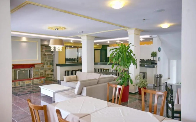 Theofilos Classic Hotel