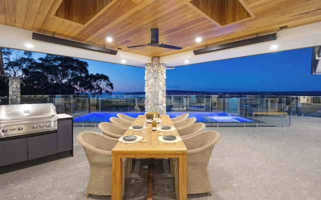 Baymere Pool Spa City Views – Lobby – Melbourne