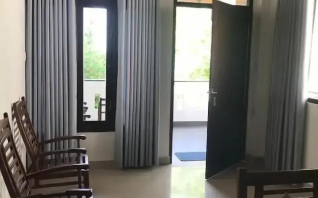 Unawatuna Beach Bungalow