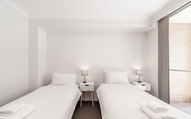 Good location apartment darling harbour