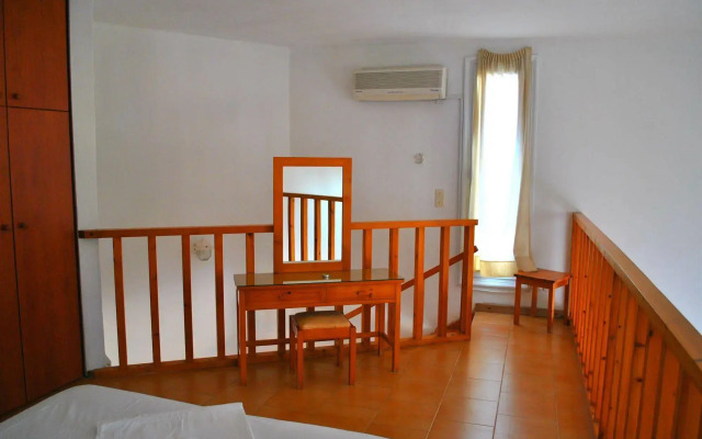 Ariadni Apartments