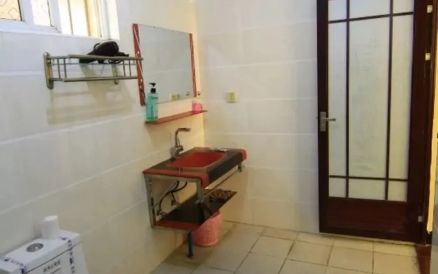Yitravel Hostel