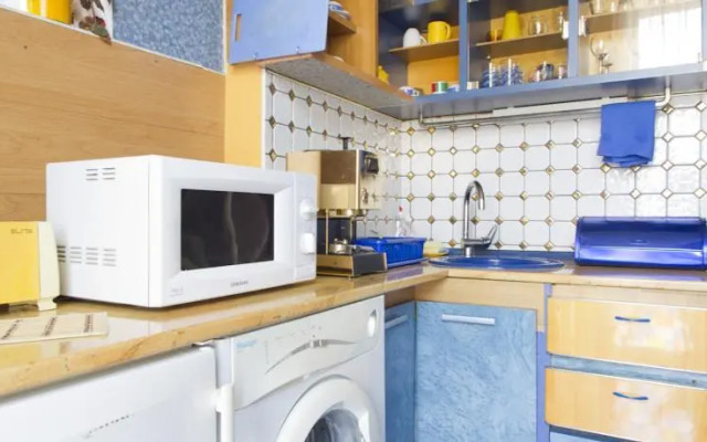 Orange Flower Apartments