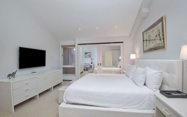 Lionshead Center #304 2 Bedroom Condo by RedAwning