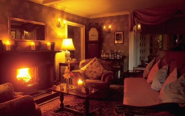 Thackray House