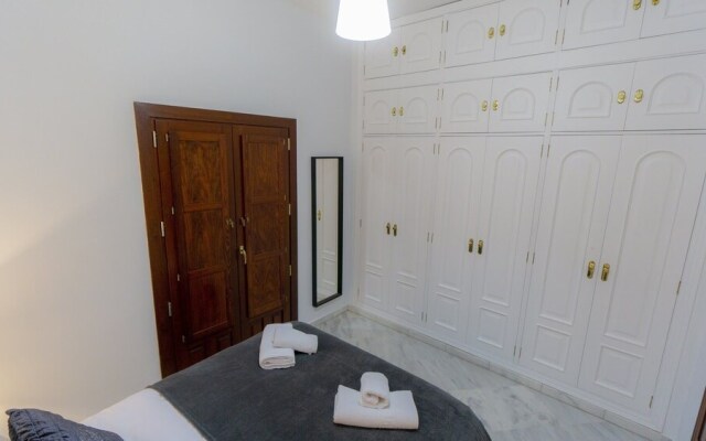 Luminoso Apartamento en la Alfalfa