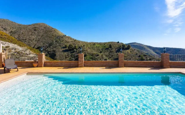 Villa Flores At Home