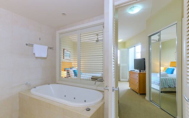 Amazing Ocean Views One Bedroom Spa Suite