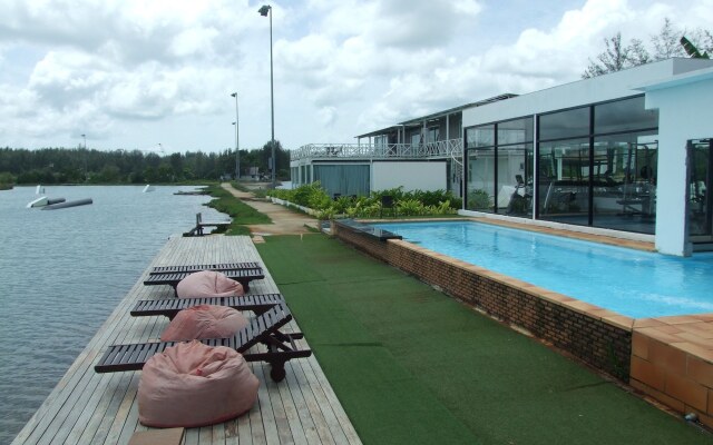 IWP Wake Park & Resort Hotel