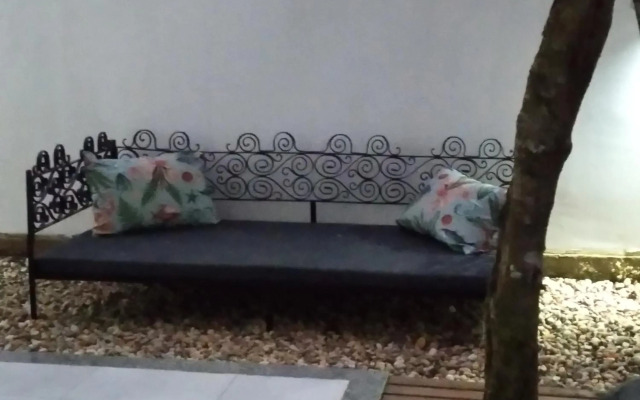 Casa com dois pavimentos nova, em Mariscal