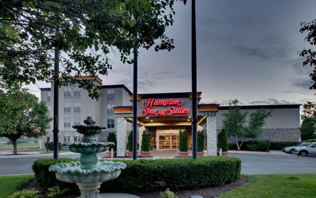 Hampton Inn & Suites Chicago/Aurora