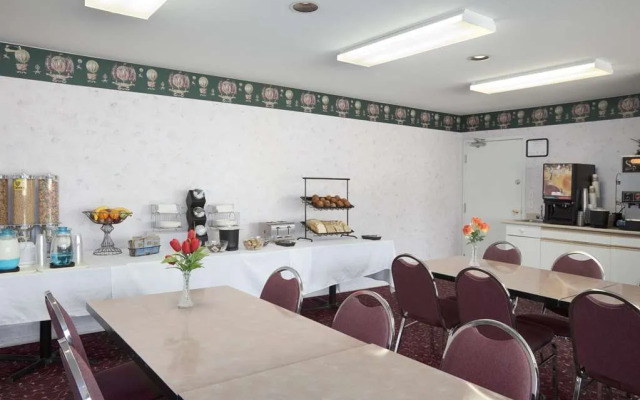 Super 8 West Kelowna