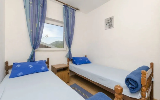 Apartments Dinko