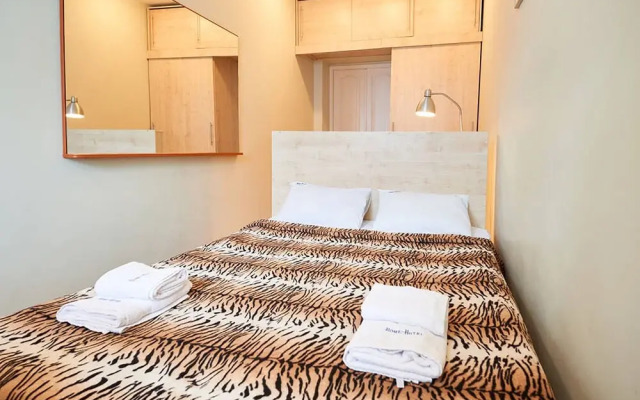 Home-Hotel Mechnikova 7