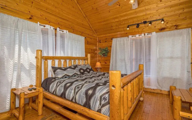 Dream on High 1 Br cabin by RedAwning