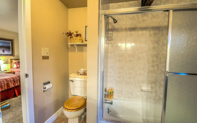 Hillsider by Retreatia