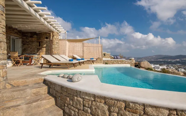 Mykonos Divino