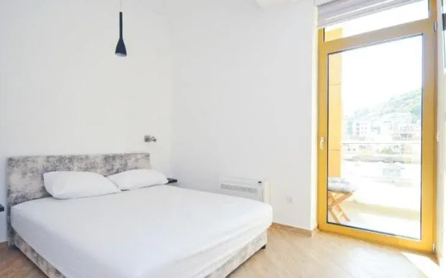 Sea Breeze Lux Apartments