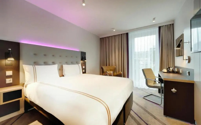 Отель Premier Inn Frankfurt City Europaviertel