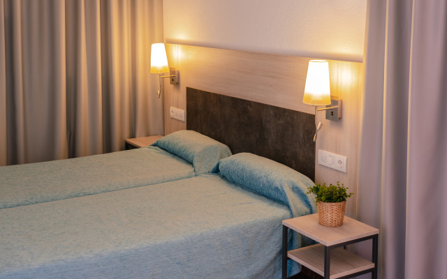 Port Europa Hotel