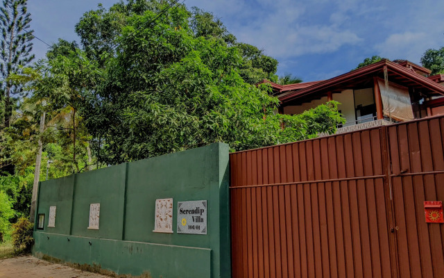 Serendip Villa Holiday Home