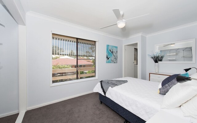 Sandy Point Road, 98, Eden by the Bay