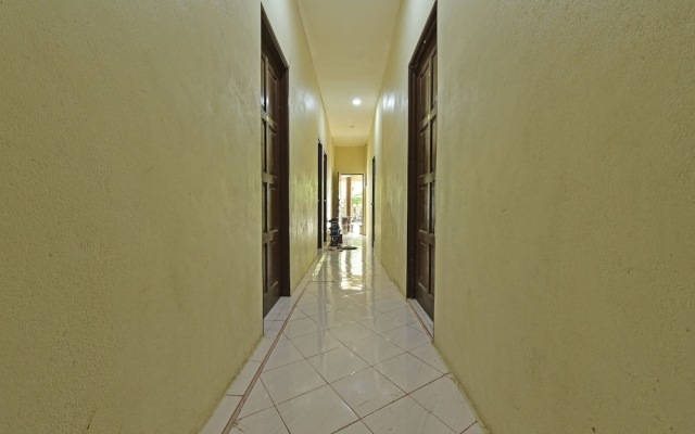 Oyo 90596 Casaria Inn