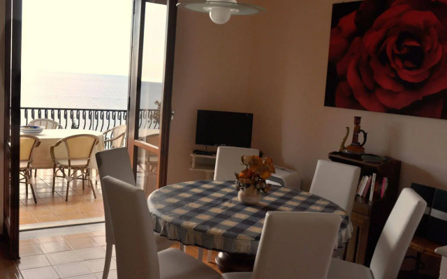 Villa Laura Apartment Sea View