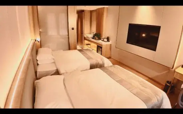 Jiuquan Yunruixiang Hotel
