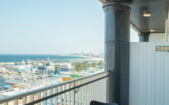 Winners Hotel