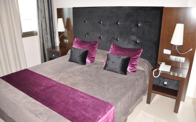 Suites Hotel Omeya