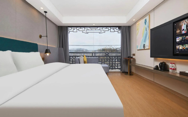 凤凰六合居酒店