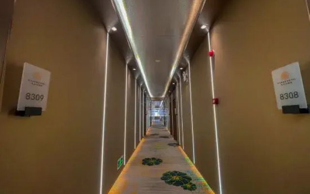 Huameishi Hotel (Ganzi County Litang)
